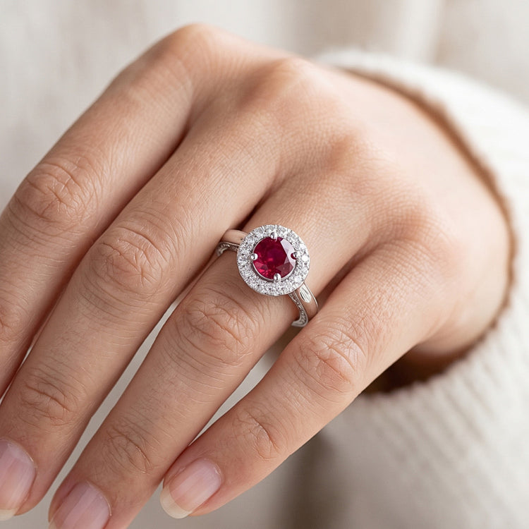 Bague en diamant saphir rouge Coupe Ronde de 1.5 ct en or blanc