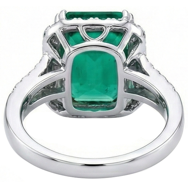 naturel diamant 5.80carats bague sur blanc