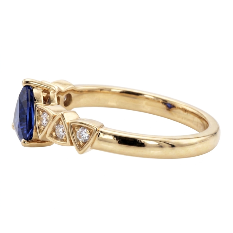 Bague en saphir bleu et diamant rond en forme de billion de 0.75 carats