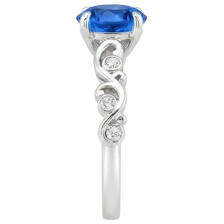 Bague en saphir rond bleu de 1.60 ct et diamants