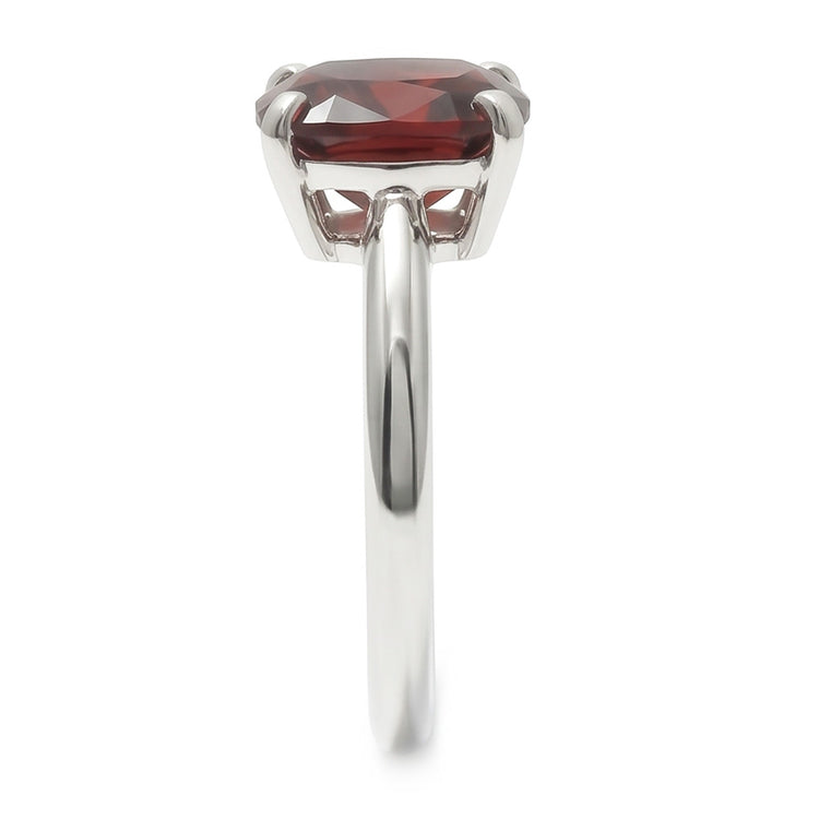 Bague en saphir rouge taille radiant de 1.65 ct en or blanc 14k