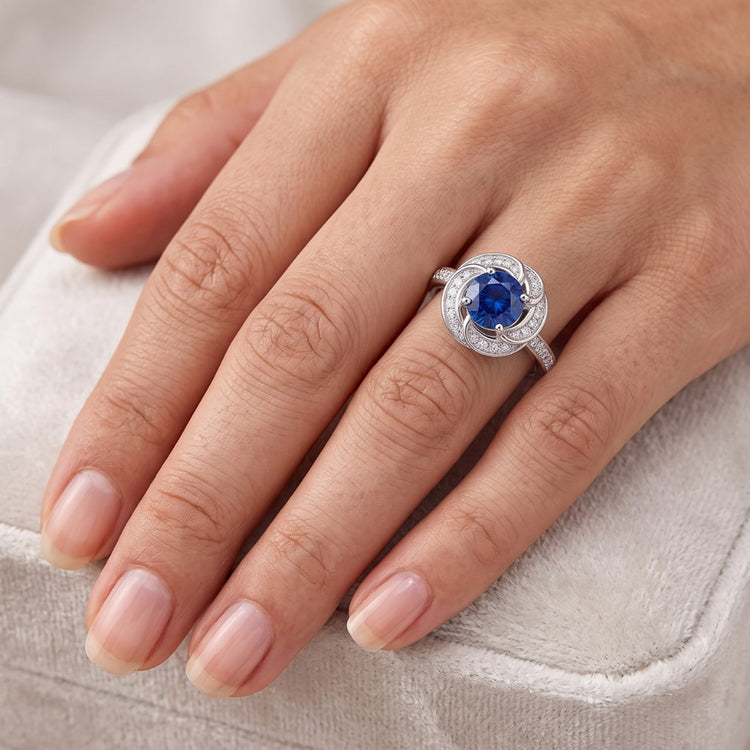 Bague en saphir style fleur pour femme avec halo de diamants en or 3 carats