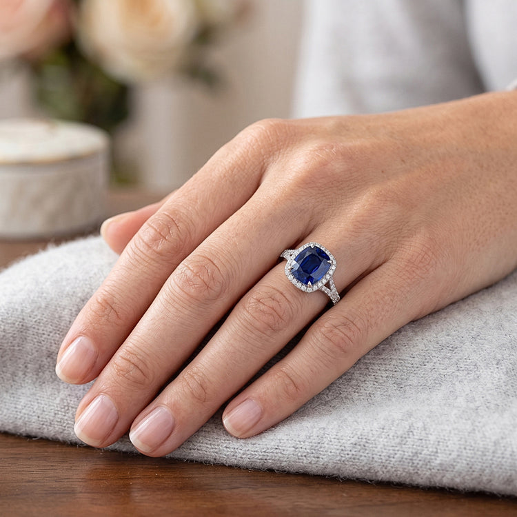 Bague en saphir taille coussin Halo pour femme sertie de diamants 4 carats