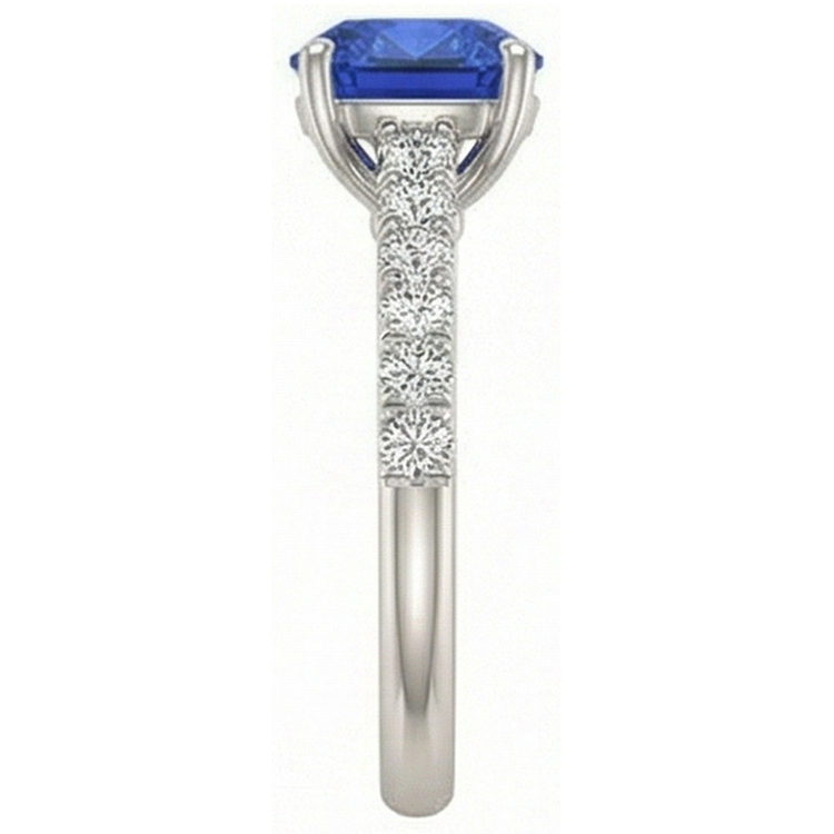 Bague en saphir taille coussin avec pierres précieuses 2.50 carats sertie de diamants