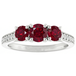Bague or blanc 14 carats avec rubis de Birmanie 1.10 carats
