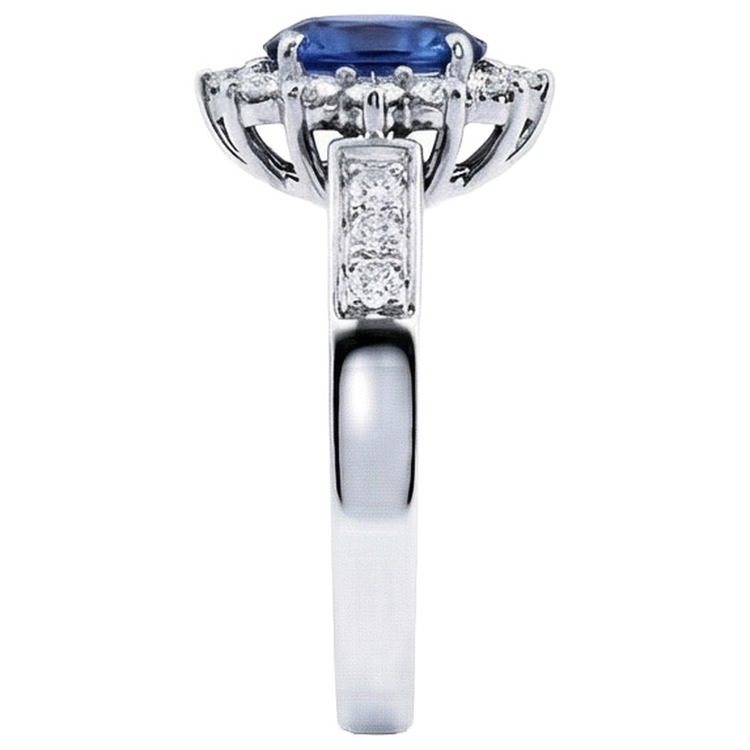 Bague ovale en saphir de Ceylan et diamants Coupe Ronde 2.50 Ct