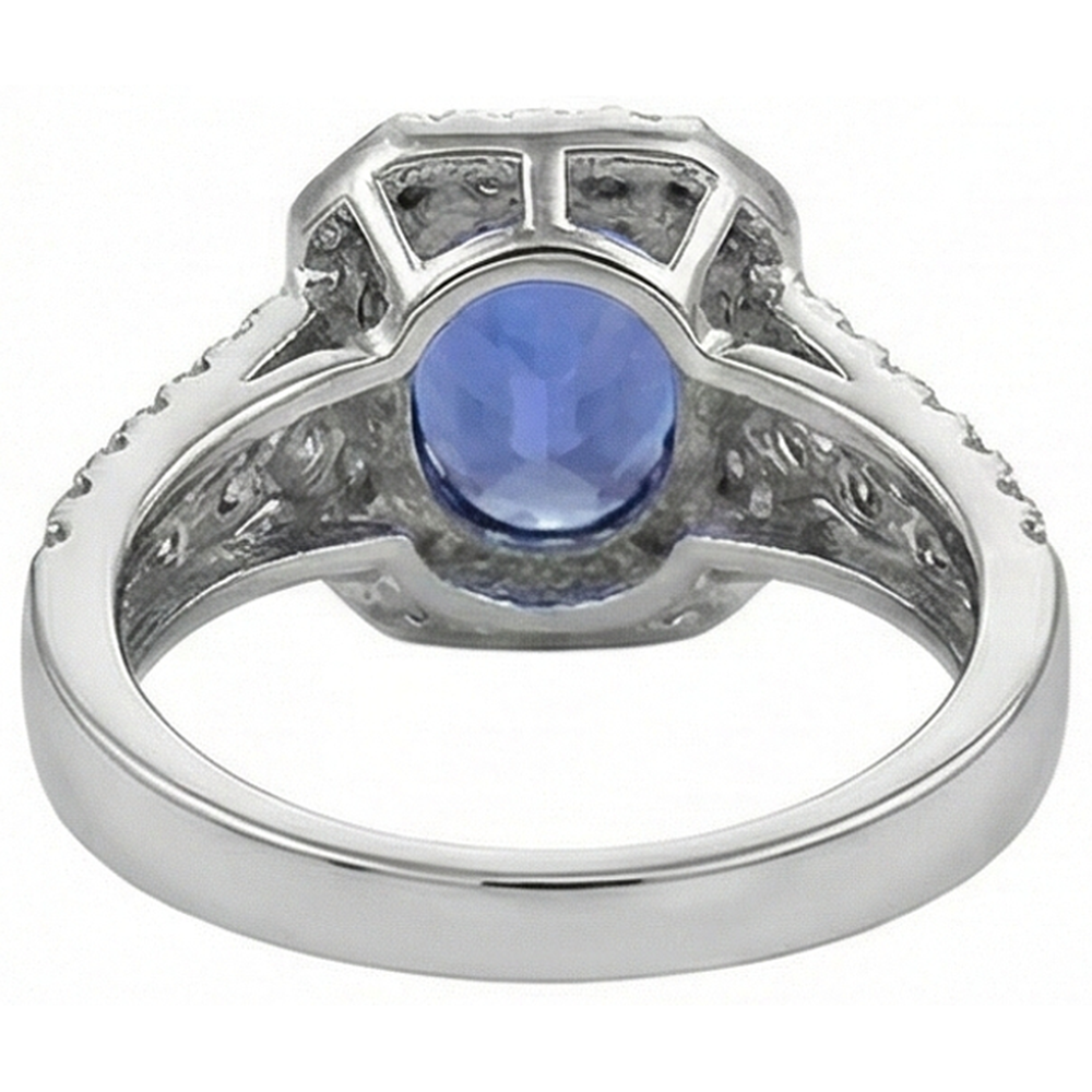 naturel oval tanzanite 5.70carats bague sur blanc