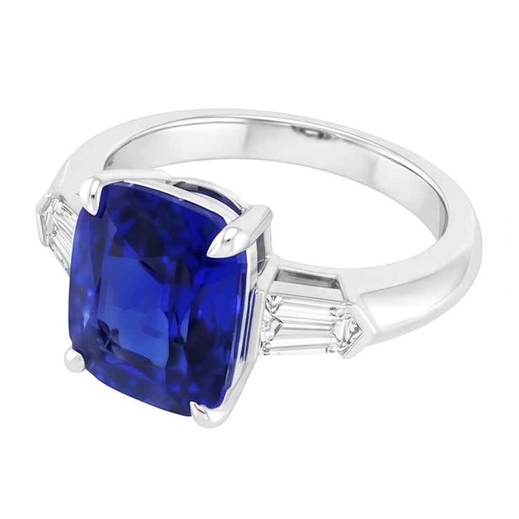 Bague saphir émeraude à trois pierres. diamant baguette conique de 3.50 carats