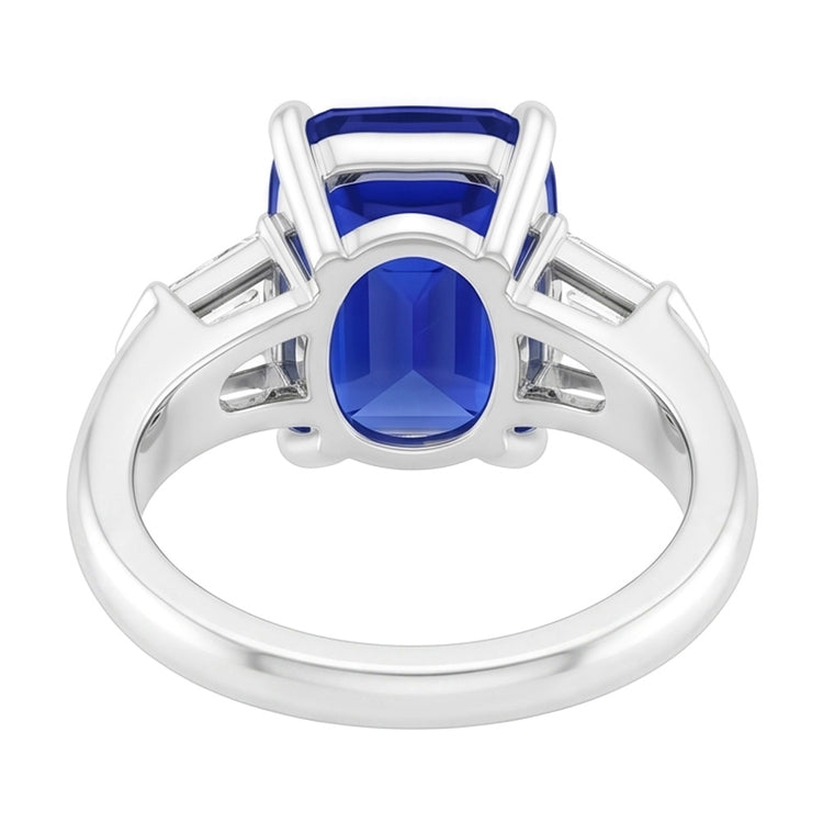 Bague saphir émeraude à trois pierres. diamant baguette conique de 3.50 carats