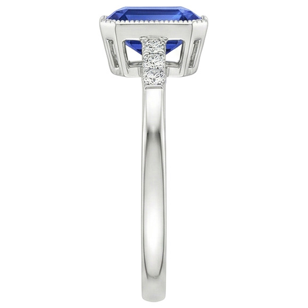 naturel round saphir 3.50carats bague sur blanc