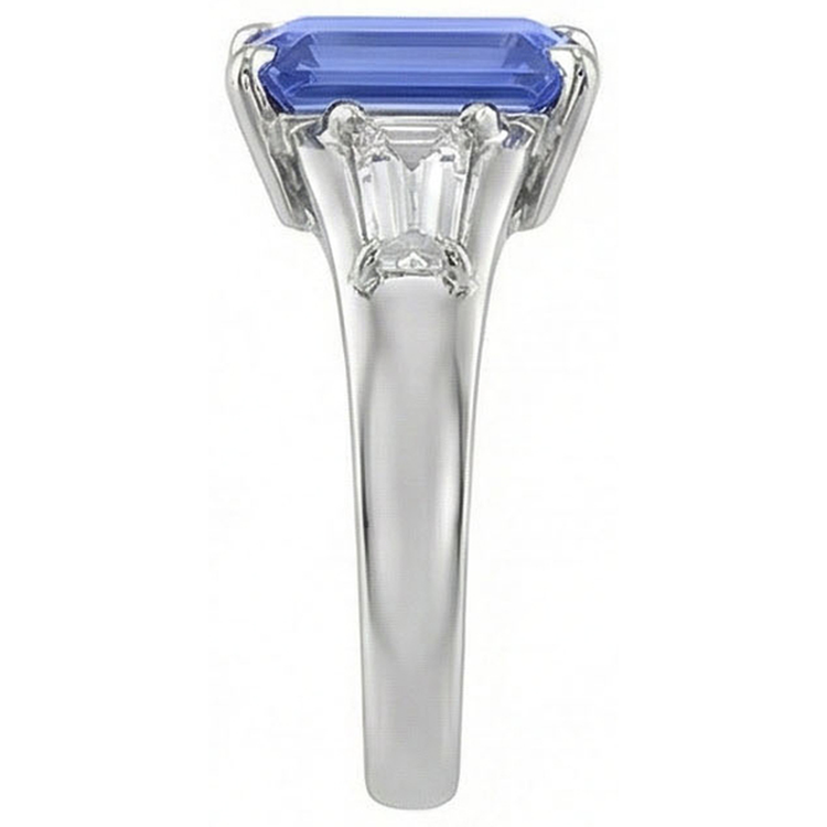 Bague trois pierres saphir bleu émeraude et diamants 3.50 carats