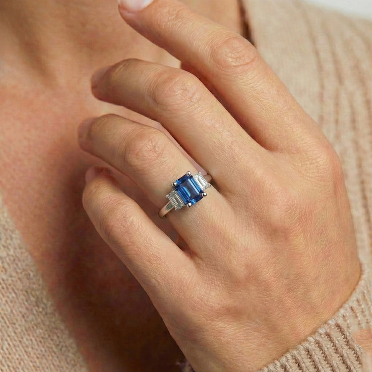 naturel radiant diamant 2.50carats bague trois quarts