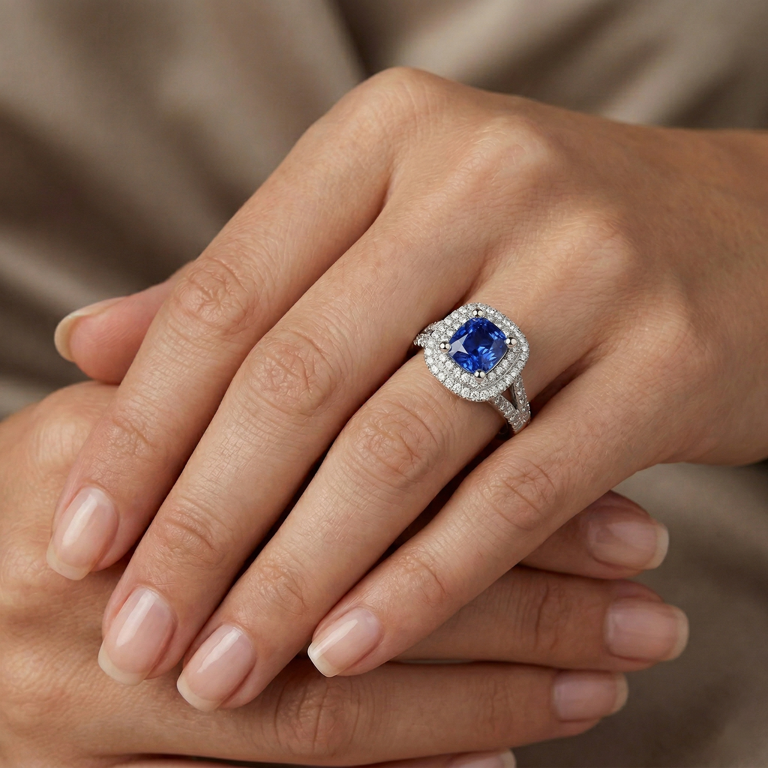 naturel round diamant 3.5carats bague sur blanc