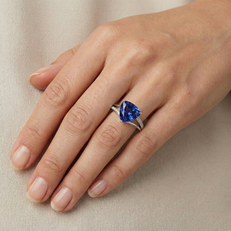 Bague En Diamant Avec Saphir Taille Trilliant