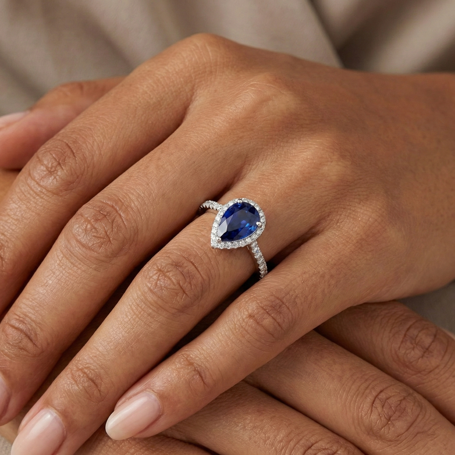 naturel pear diamant 3.50carats bague avec accents diamants