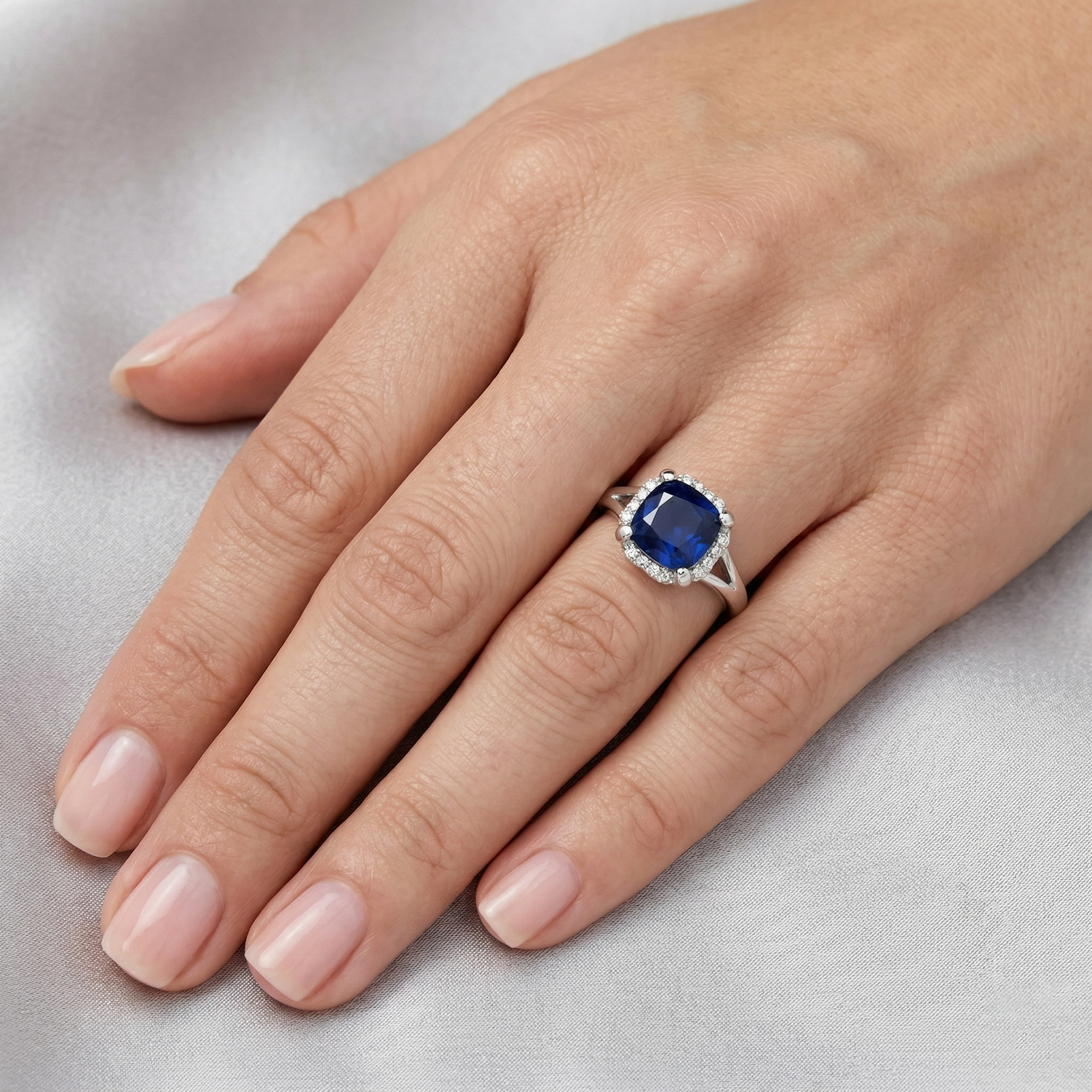 naturel cushion diamant 2.50carats bague avec accents diamants