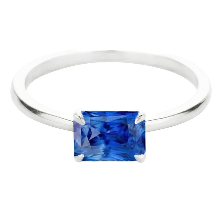 Bague Solitaire Rayonnante Griffe d'Aigle Or Saphir Bleu Clair 14K