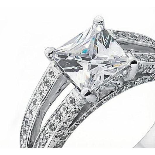 Bague Anniversaire De Luxe En Or Blancà 3,51 Carats De Diamants Princesses