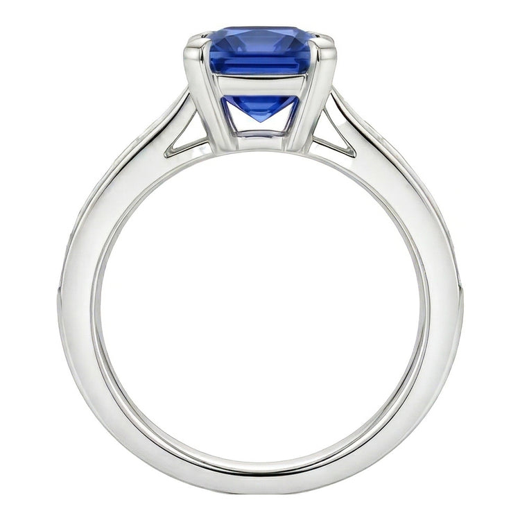 Bague de fiançailles Radiant Sapphire 2 Carats Baguette Accents Channel Set
