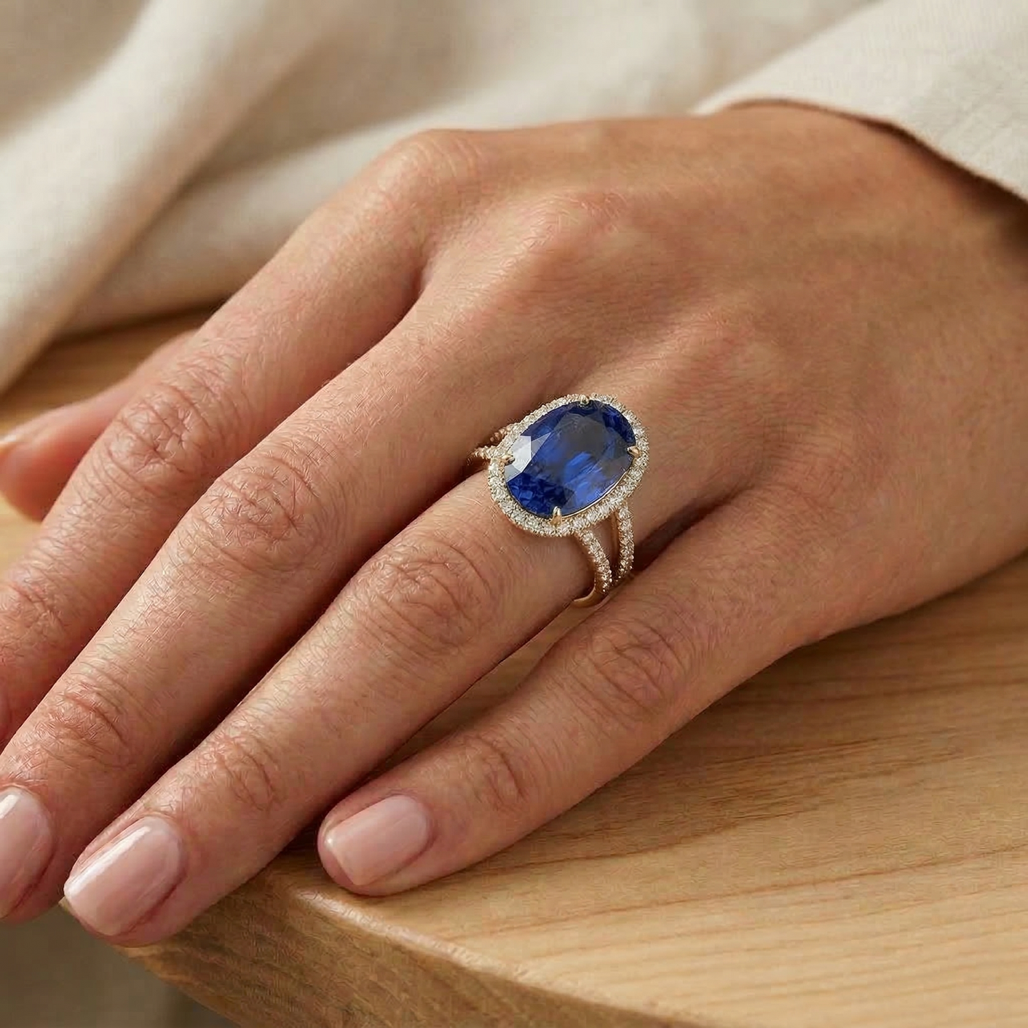 naturel oval diamant 7carats bague avec accents diamants