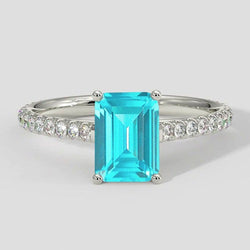 Bague élégante en Paraiba taille émeraude