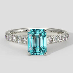Bague élégante en diamant bleu Paraiba