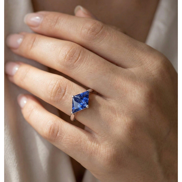 Bague en saphir taille trillion 2 carats bijoux pour femme en or
