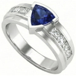 Bague pour homme sertie de diamants trillion demi-lunette saphir bleu 3 ct