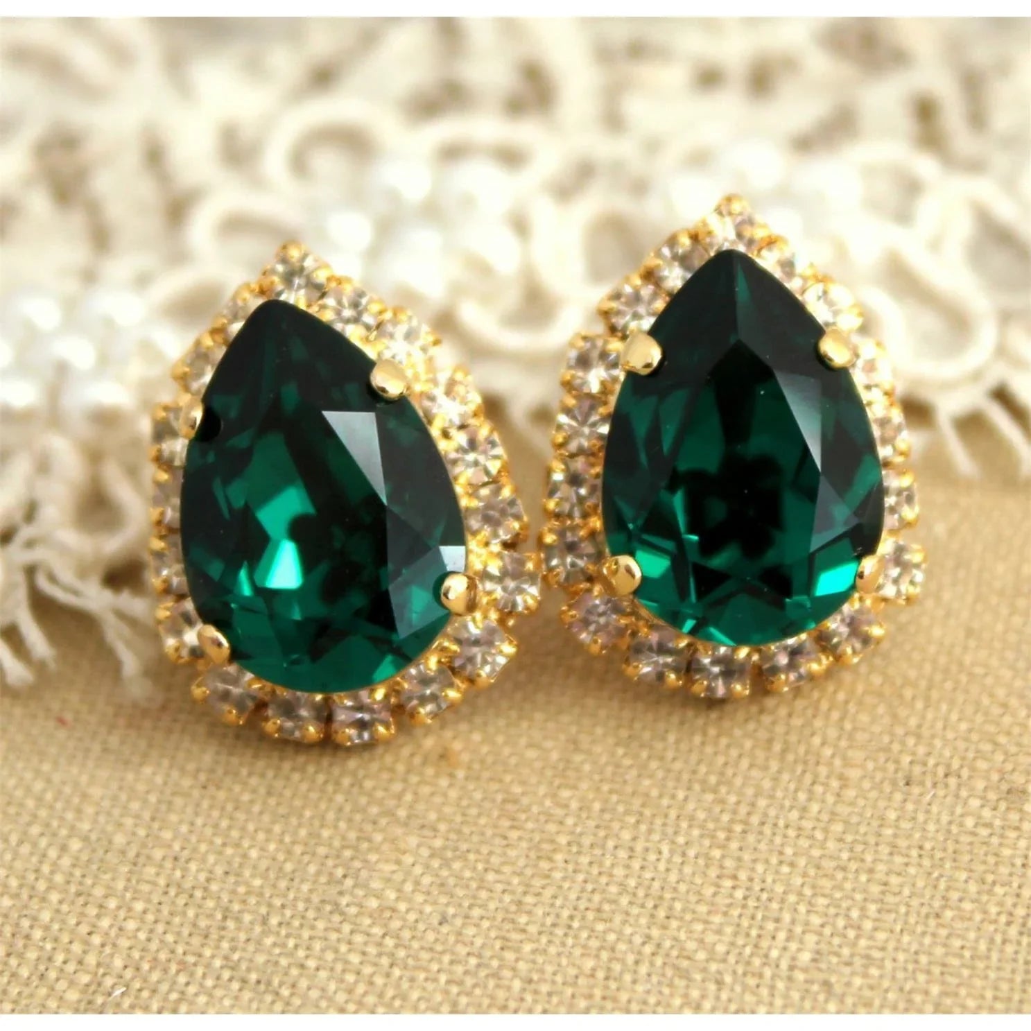 Boucle d'Oreille Lady Emeraude Vert Or Jaune Clous Halo Diamants Haute Joaillerie
