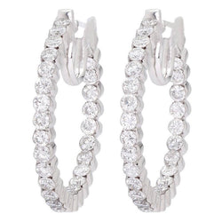 Boucles D'Oreilles Pour Femmes En Or Blanc De Taille Brillante Avec 5,60 Carats De Réel Diamants.