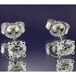 Boucles d'oreilles à Naturel diamants ronds de style Martini à quatre griffes 1.20 carats