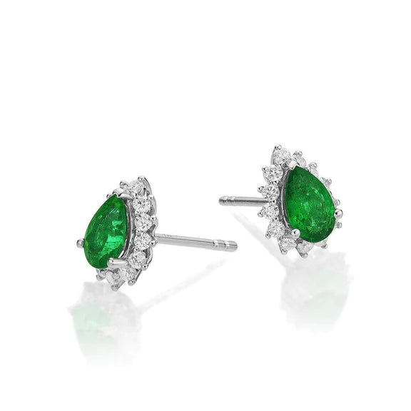 Boucles d'oreilles clous d'oreilles poire émeraude Vert de 7.80 carats avec diamants ronds