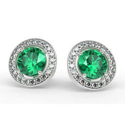 Boucles d'oreilles clous serties d'émeraude Vert de 6,50 carats avec diamants