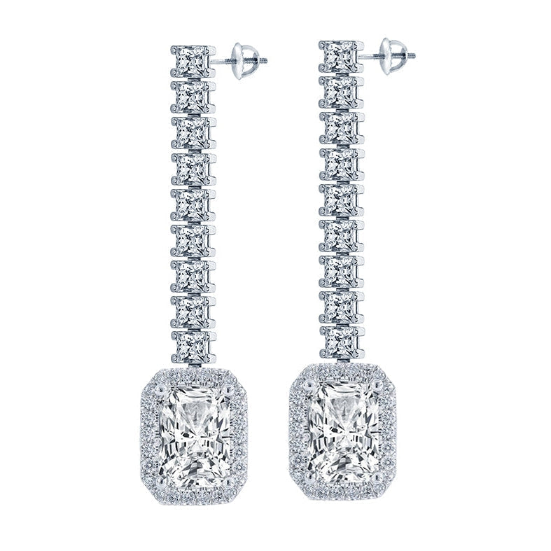 Boucles d'oreilles pendantes Naturel diamant radiant 1.25 de long 8.20 carats