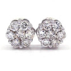 Boucles d'oreilles pour femmes en or blanc 14 carats avec une grappe de diamants ronds de 2,1 carats.
