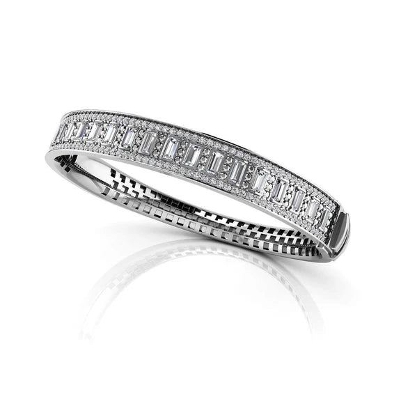 Bracelet Pour Femme Avec Réel Diamants Ronds Et Baguettes  De 10 Carat En Or 14K