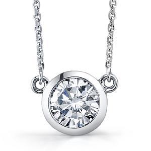 Collier Pendentif Solitaire Réel Diamant Oreille De Chien 2.25 Carats Or Blanc 14K