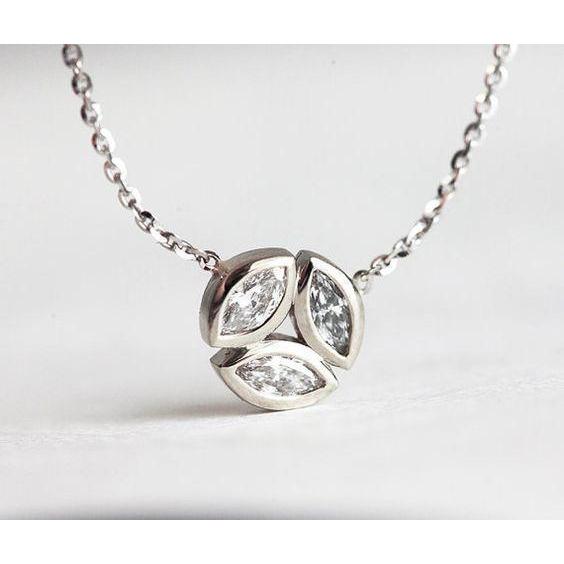 Collier Pendentif Trois Pierres Naturel Diamants Taille Marquise 3 Ct Or Blanc