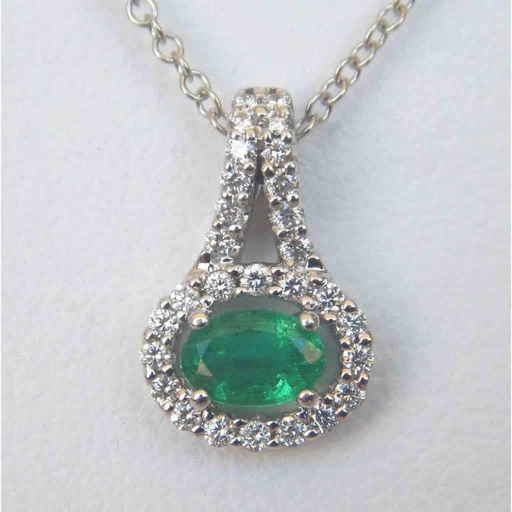 Collier pendentif émeraude Vert avec diamants en pierres précieuses 9.25 ct en or blanc 14K