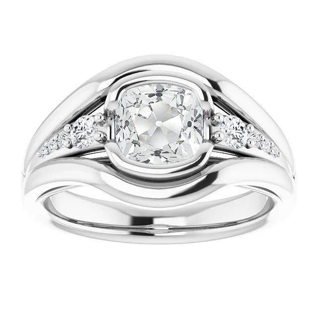 Coussin Bague Véritable Diamant Taille Ancienne Demi Lunette Tige Fendue 4.25 Carats