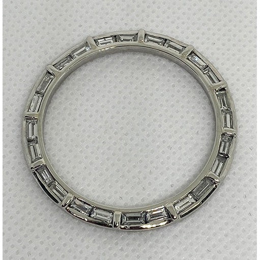 Exquis Diamant Montre 4,50 carats – vue de côté
