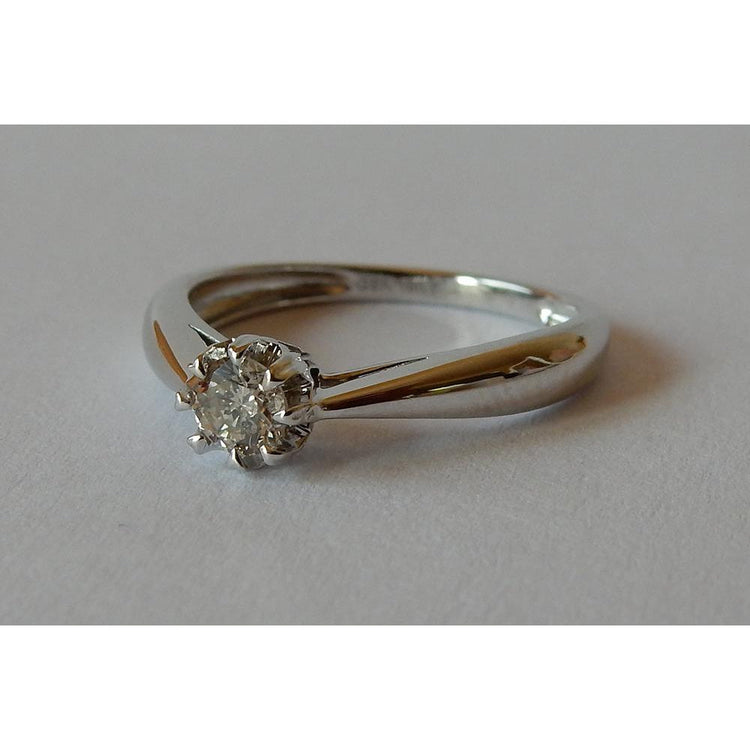 Étincelant Brillant Bague Solitaire 0,25 carats – vue de face