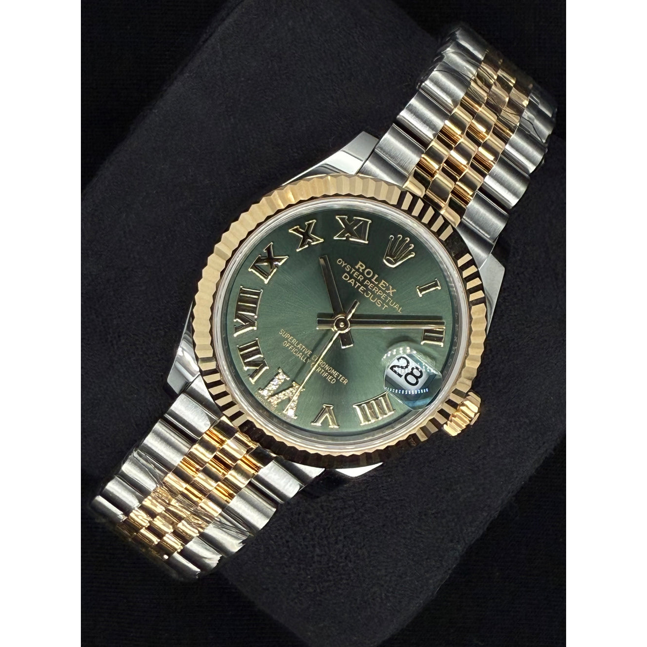 Rolex Two Tone avec Gemme – vue de côté