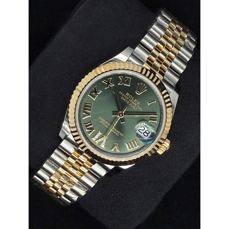 Rolex Two Tone avec Gemme – vue de côté