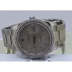 Datejust Montre Rolex de taille moyenne avec lunette en diamant et cadran bâton acier inoxydable
