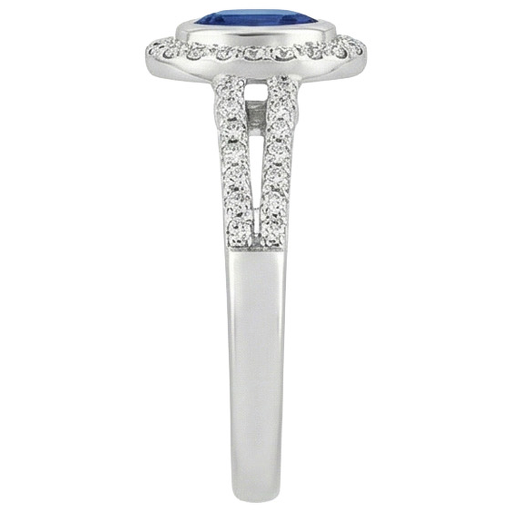 naturel oval saphir 2.50carats bague sur blanc