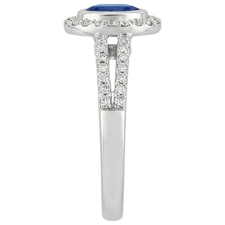 naturel oval saphir 2.50carats bague sur blanc