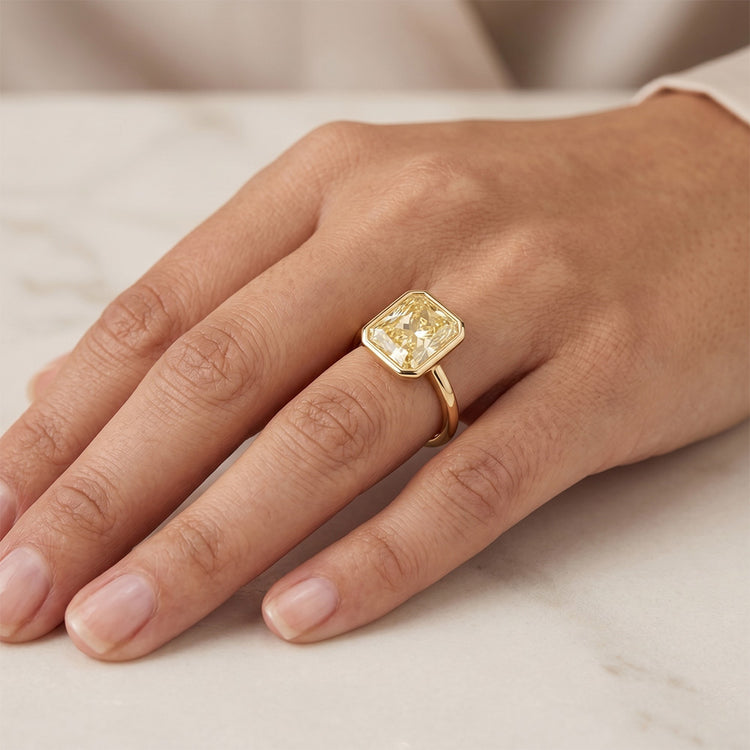 Diamant Jaune Canari taille Taille Radiant Solitaire de