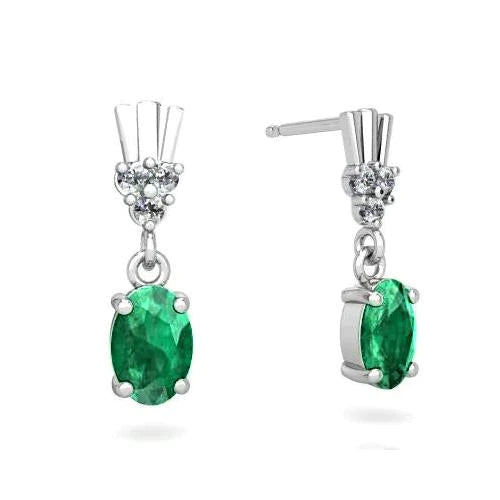 Émeraude Vert ovale et diamants 6.30 Ct. Boucles d'oreilles pendantes en or blanc 14K