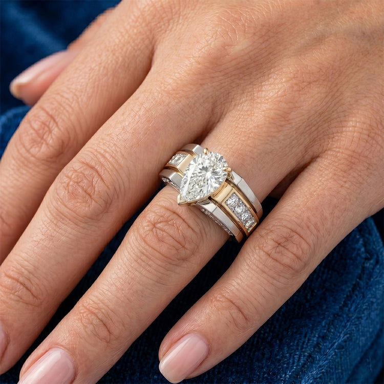 Fait à la main Bague Solitaire avec Accents – Brillant 2 carats